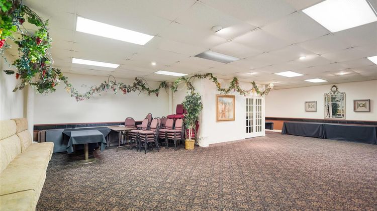 Quality Inn Lufkin Meeting
