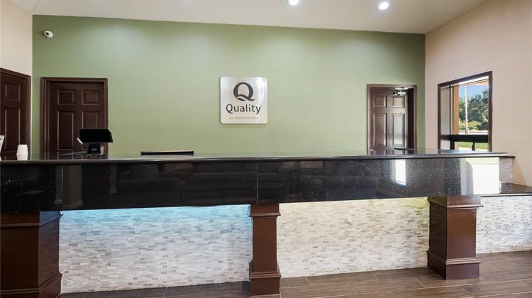 Quality Inn Lufkin Lobby