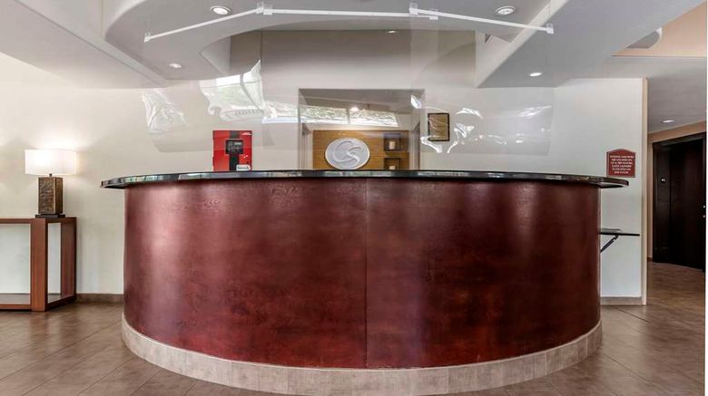 <b>Comfort Suites NW Near Six Flags Lobby</b>. Images powered by <a href="https://iceportal.shijigroup.com/" title="IcePortal" target="_blank">IcePortal</a>.