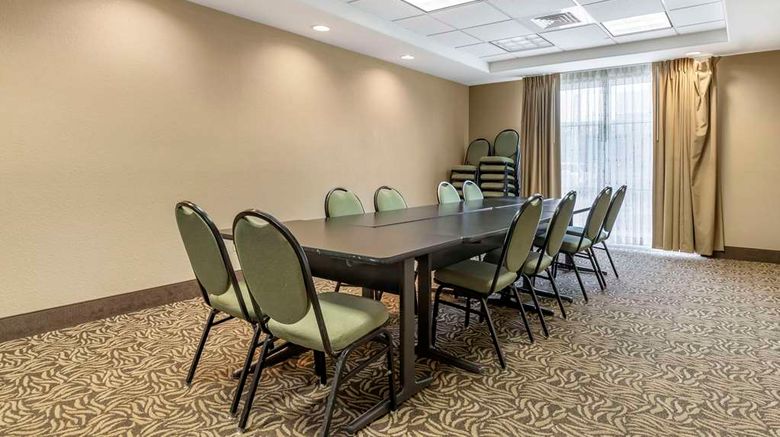 <b>Comfort Suites NW Near Six Flags Meeting</b>. Images powered by <a href="https://iceportal.shijigroup.com/" title="IcePortal" target="_blank">IcePortal</a>.