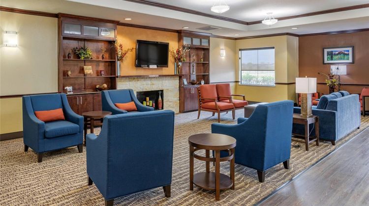 Comfort Inn and Suites Navasota Lobby