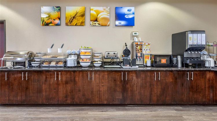 Comfort Inn and Suites Navasota Restaurant