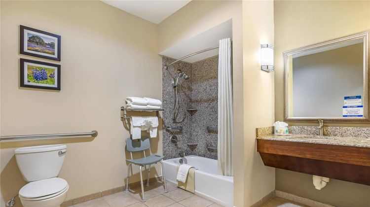 Comfort Suites Room