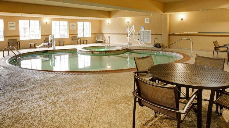Comfort Suites Pool