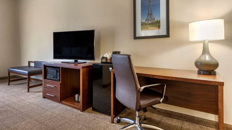 <b>Comfort Inn And Suites Paris Suite</b>. Images powered by <a href="https://iceportal.shijigroup.com/" title="IcePortal" target="_blank">IcePortal</a>.