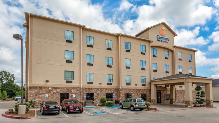 Comfort Inn & Suites Exterior