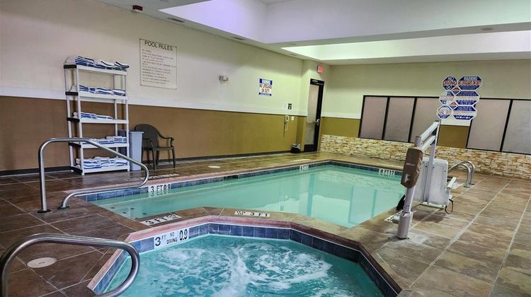 Sleep Inn & Suites Pool