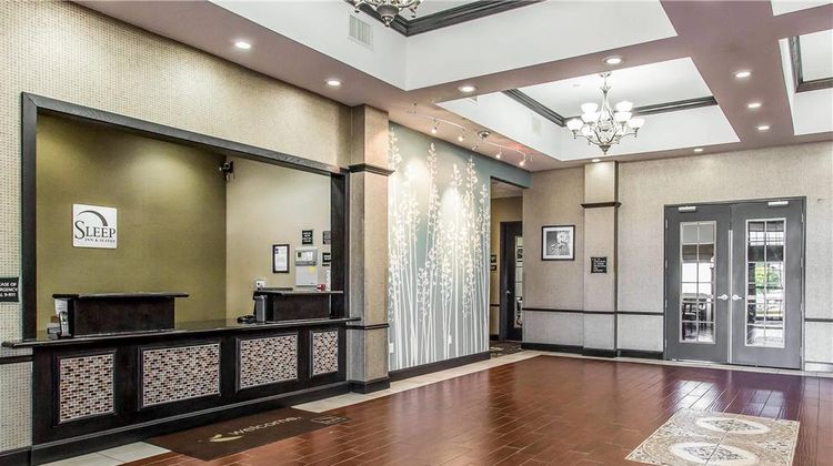 Sleep Inn & Suites Lobby