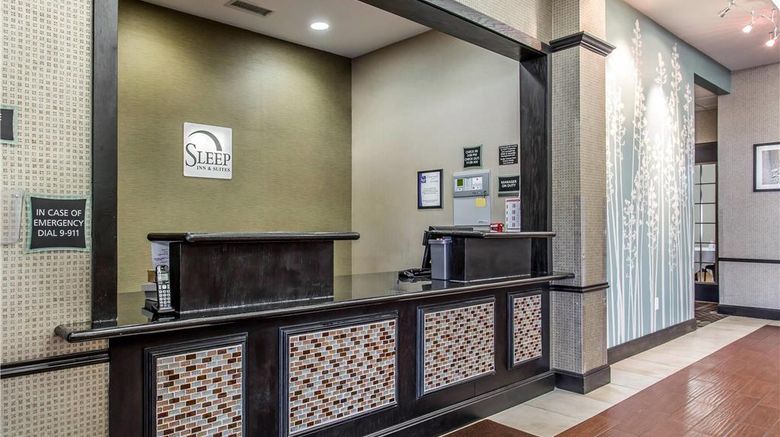 <b>Sleep Inn & Suites Lobby</b>. Images powered by <a href="https://iceportal.shijigroup.com/" title="IcePortal" target="_blank">IcePortal</a>.