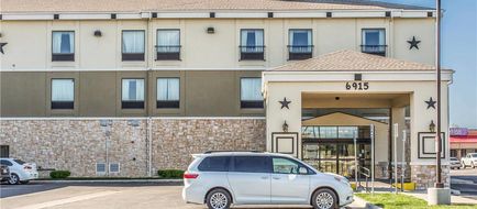 Sleep Inn & Suites Exterior