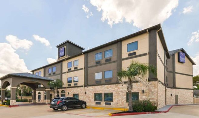 Sleep Inn & Suites near Downtown North Exterior