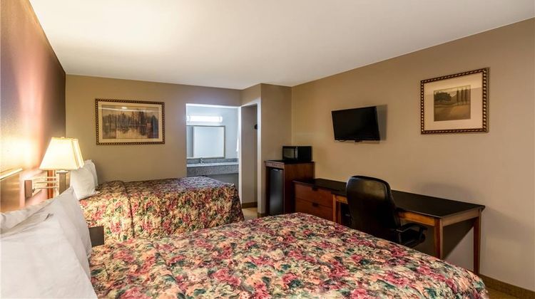 Rodeway Inn Arlington Room