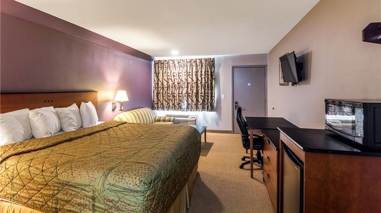 Rodeway Inn Arlington Room
