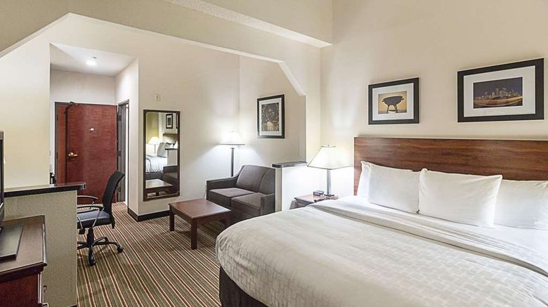 <b>Quality Inn & Suites West Chase Room</b>. Images powered by <a href="https://iceportal.shijigroup.com/" title="IcePortal" target="_blank">IcePortal</a>.