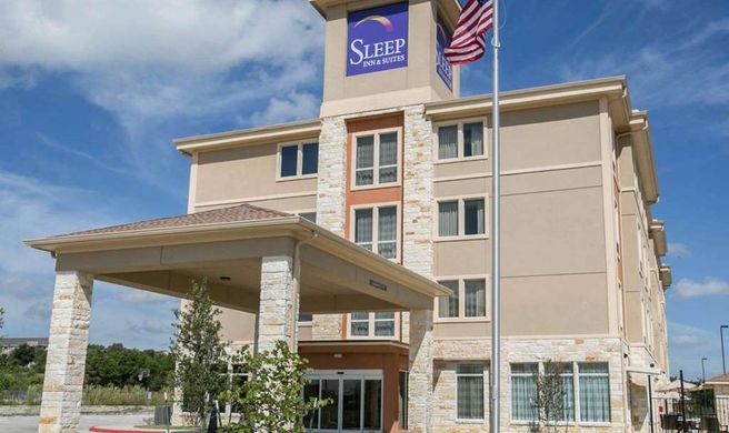 Sleep Inn & Suites Exterior