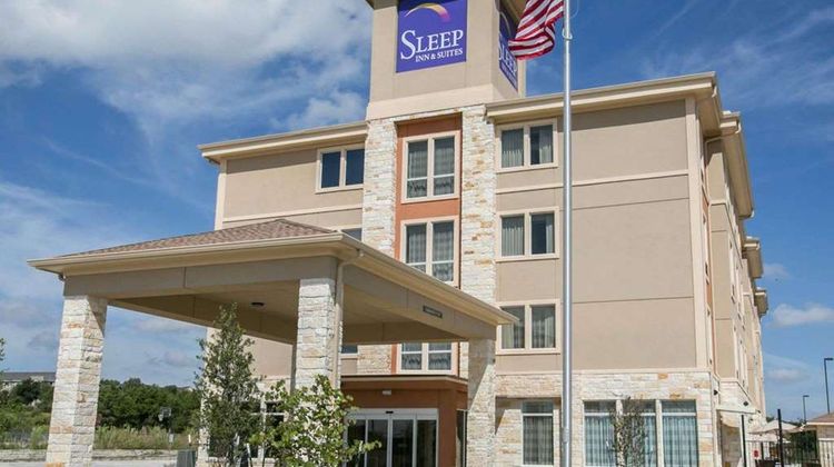 Sleep Inn & Suites Exterior
