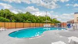 <b>Quality Inn Pool</b>. Images powered by <a href="https://iceportal.shijigroup.com/" title="IcePortal" target="_blank">IcePortal</a>.
