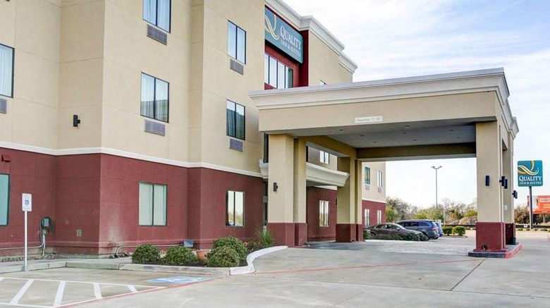 Quality Inn  and  Suites Bryan Exterior. Images powered by <a href="https://iceportal.shijigroup.com" target="_blank" rel="noopener">Ice Portal</a>.