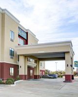 Quality Inn & Suites Bryan