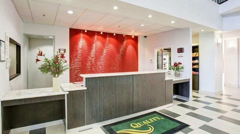 <b>Quality Inn & Suites Bryan Lobby</b>. Images powered by <a href="https://iceportal.shijigroup.com/" title="IcePortal" target="_blank">IcePortal</a>.
