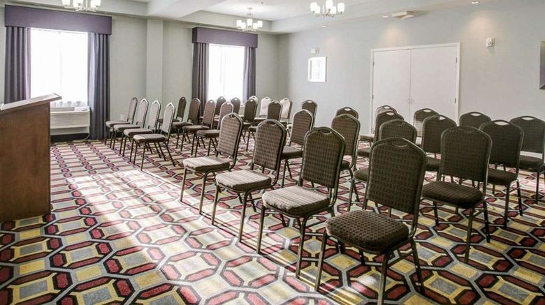 <b>Quality Inn & Suites Bryan Meeting</b>. Images powered by <a href="https://iceportal.shijigroup.com/" title="IcePortal" target="_blank">IcePortal</a>.