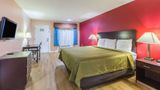 <b>Quality Inn & Suites Room</b>. Images powered by <a href="https://iceportal.shijigroup.com/" title="IcePortal" target="_blank">IcePortal</a>.