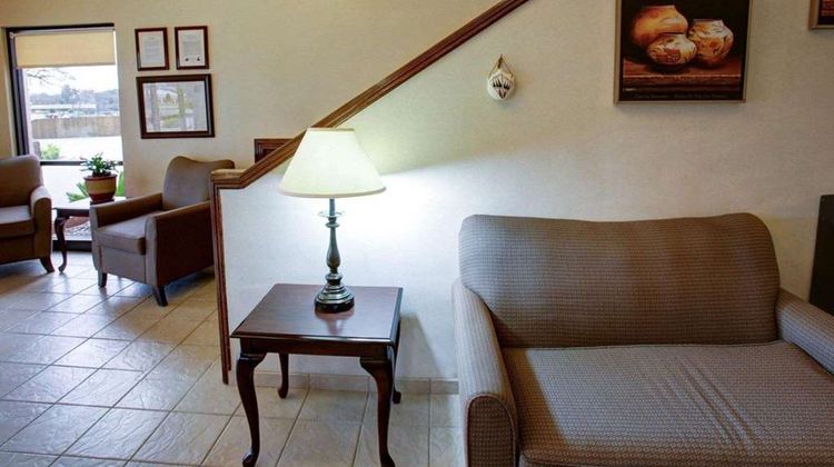 Quality Inn Rockdale, TX Lobby