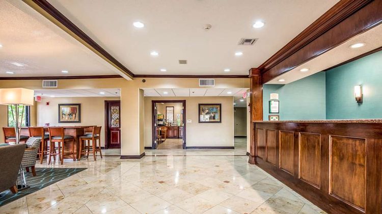 Quality Inn & Suites Lobby