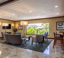 Quality Inn & Suites Lobby