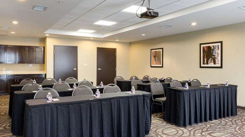 <b>Comfort Suites Westbelt - Beltway 8 Meeting</b>. Images powered by <a href="https://iceportal.shijigroup.com/" title="IcePortal" target="_blank">IcePortal</a>.