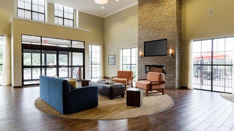 <b>Comfort Suites Westbelt - Beltway 8 Lobby</b>. Images powered by <a href="https://iceportal.shijigroup.com/" title="IcePortal" target="_blank">IcePortal</a>.