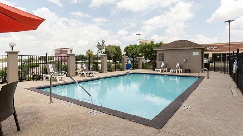 <b>Comfort Suites Westbelt - Beltway 8 Pool</b>. Images powered by <a href="https://iceportal.shijigroup.com/" title="IcePortal" target="_blank">IcePortal</a>.