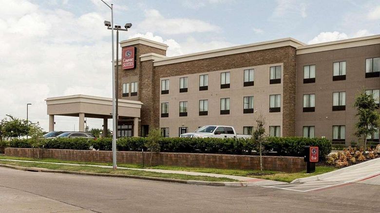 <b>Comfort Suites Westbelt - Beltway 8 Exterior</b>. Images powered by <a href="https://iceportal.shijigroup.com/" title="IcePortal" target="_blank">IcePortal</a>.