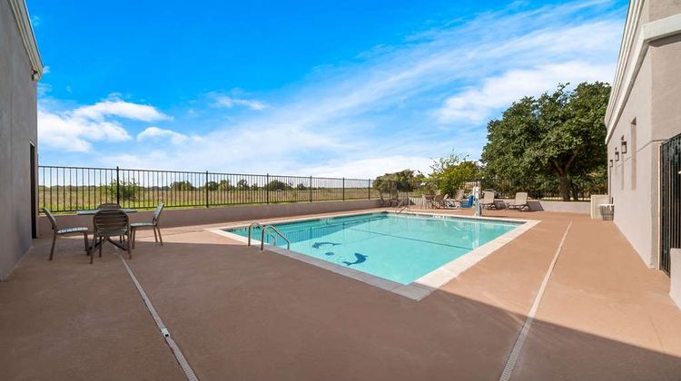 Comfort Suites Pool