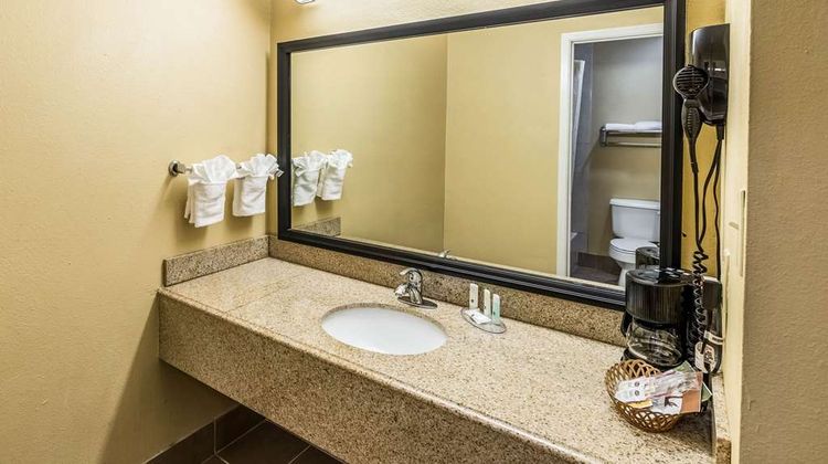 Quality Inn Corsicana TX Suite