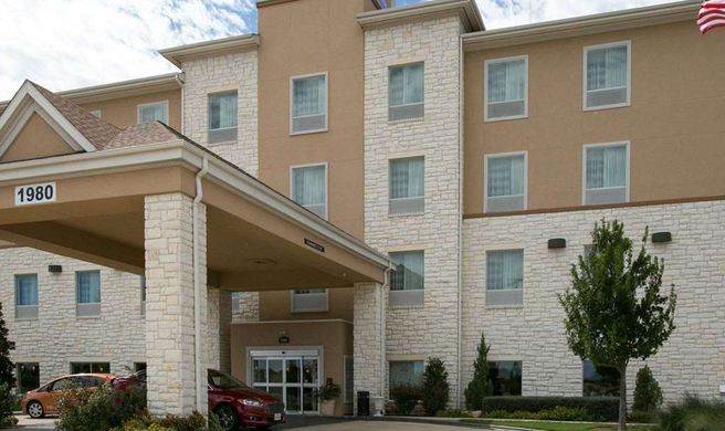 Sleep Inn And Suites Round Rock Exterior