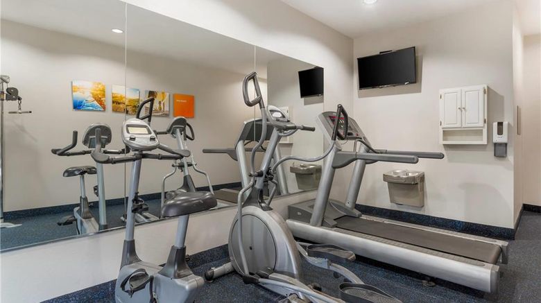 <b>Comfort Inn & Suites Health</b>. Images powered by <a href="https://iceportal.shijigroup.com/" title="IcePortal" target="_blank">IcePortal</a>.