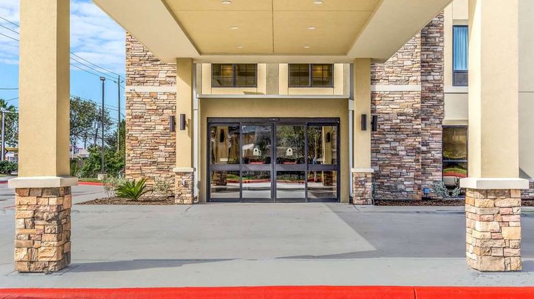 <b>Comfort Suites, Channelview Exterior</b>. Images powered by <a href="https://iceportal.shijigroup.com/" title="IcePortal" target="_blank">IcePortal</a>.