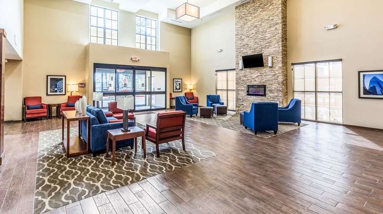 <b>Comfort Suites, Channelview Lobby</b>. Images powered by <a href="https://iceportal.shijigroup.com/" title="IcePortal" target="_blank">IcePortal</a>.