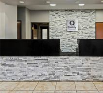 Quality Inn & Suites Lobby
