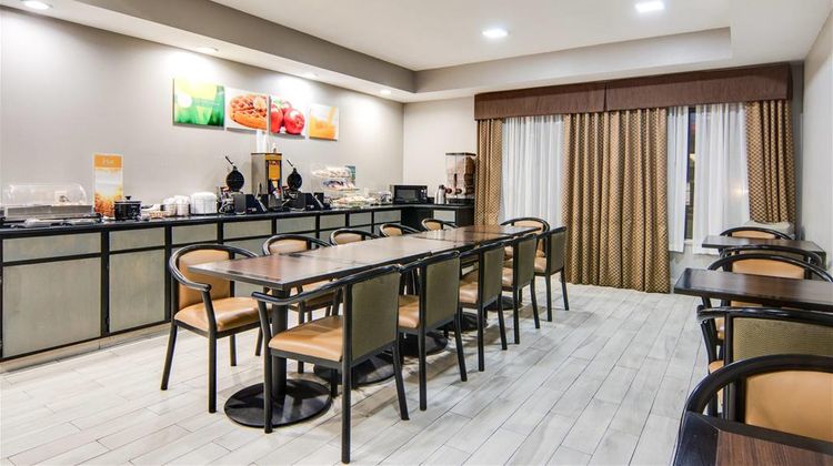 Quality Inn And Suites Granbury Restaurant