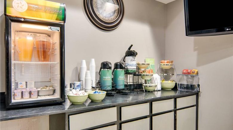 <b>Quality Inn And Suites Granbury Restaurant</b>. Images powered by <a href="https://iceportal.shijigroup.com/" title="IcePortal" target="_blank">IcePortal</a>.