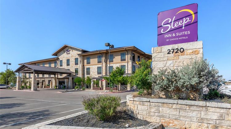Sleep Inn & Suites Exterior