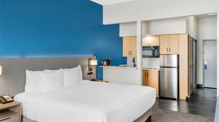 Comfort Inn & Suites I-10 Airport Room