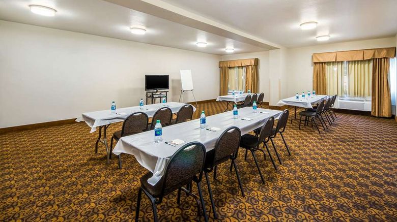 <b>Quality Suites San Antonio Brooks City Base Meeting</b>. Images powered by <a href="https://iceportal.shijigroup.com/" title="IcePortal" target="_blank">IcePortal</a>.