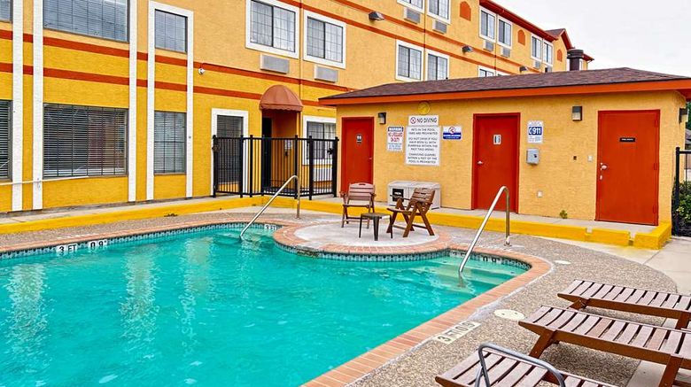 <b>Quality Suites San Antonio Brooks City Base Pool</b>. Images powered by <a href="https://iceportal.shijigroup.com/" title="IcePortal" target="_blank">IcePortal</a>.