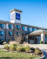 Sleep Inn & Suites, Center