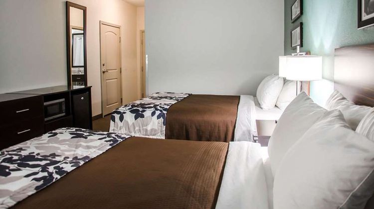Sleep Inn & Suites, Center Room