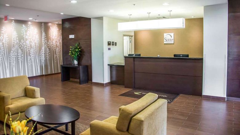 <b>Sleep Inn & Suites, Center Lobby</b>. Images powered by <a href="https://iceportal.shijigroup.com/" title="IcePortal" target="_blank">IcePortal</a>.