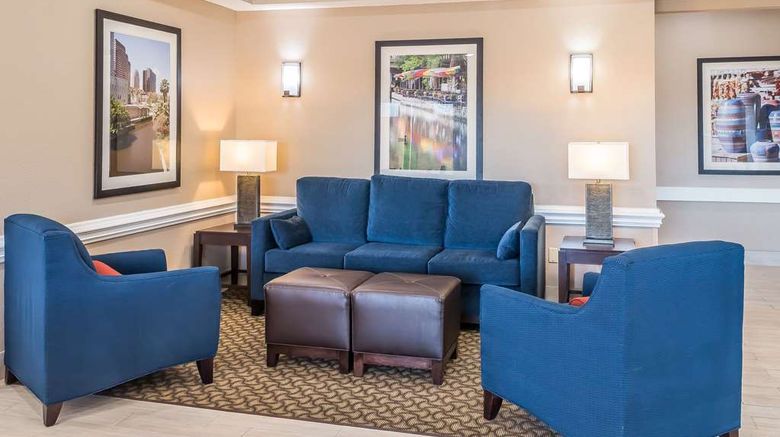 <b>Comfort Inn I-10 East near AT&T Ctr Lobby</b>. Images powered by <a href="https://iceportal.shijigroup.com/" title="IcePortal" target="_blank">IcePortal</a>.
